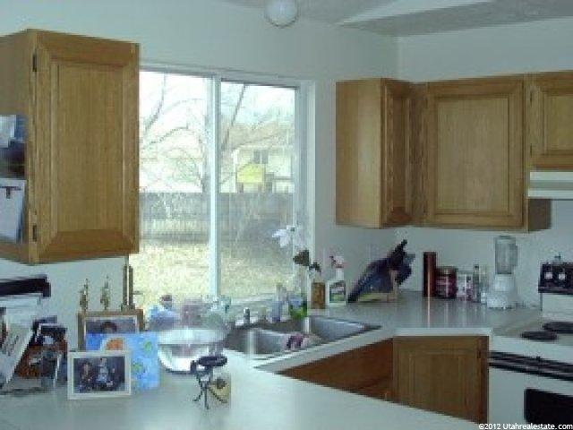 1326 N 1000 E, Layton, UT 84041 — photo 2
