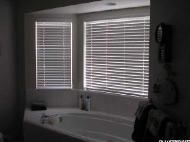 560 N 870 W, West Bountiful, UT 84087 — photo 6
