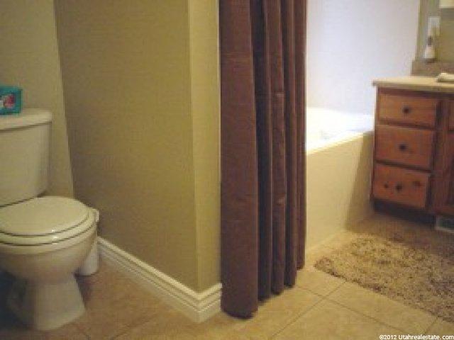621 Cook Dr, Layton, UT 84041 — photo 6
