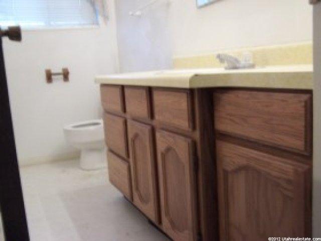 755 Carnation Dr, Sandy, UT 84094 — photo 3