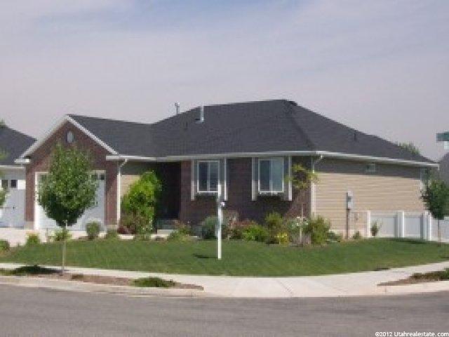 1096 W 1460 N, Clinton, UT 84015 — photo 2