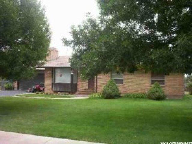 637 S 2100 W, Vernal, UT 84078 — photo 2
