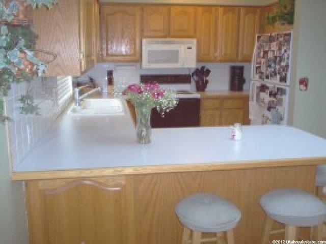 9863 Sandridge Dr, Sandy, UT 84092 — photo 3