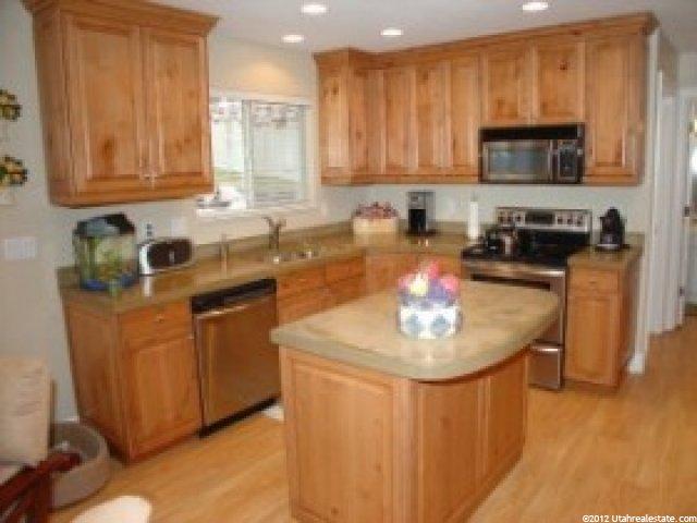 764 N 1475 E, Layton, UT 84041 — photo 2