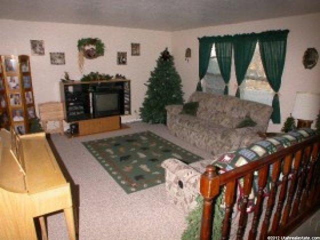 591 W 1400 N, Clinton, UT 84015 — photo 2