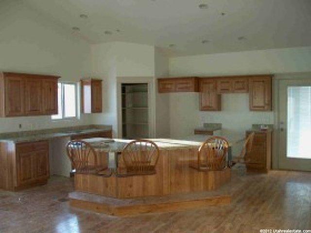 1085 Crestwood Cir, Tremonton, UT 84337 — photo 2