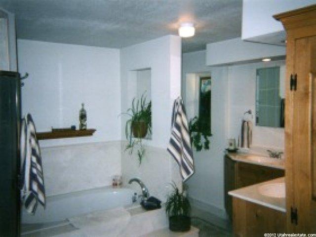 920 E Canyon Rd, Avon, UT 84328 — photo 2