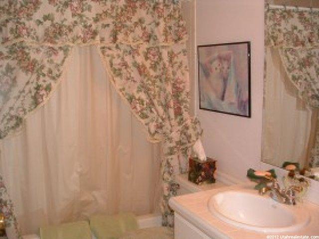 677 E 4025 S #E, Murray, UT 84107 — photo 6