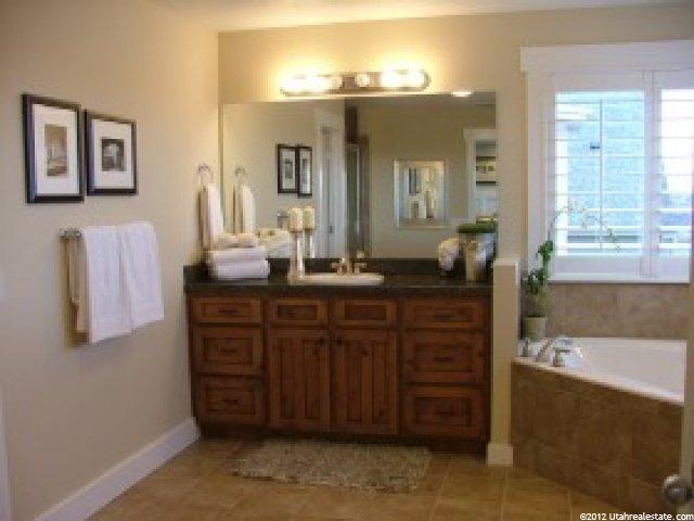 9706 S Bluffside Dr, Sandy, UT 84092 — photo 6