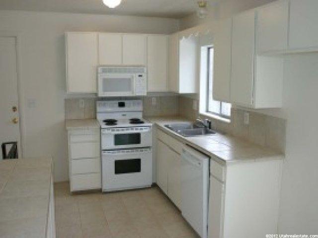 371 S 1000 E, Kaysville, UT 84037 — photo 4