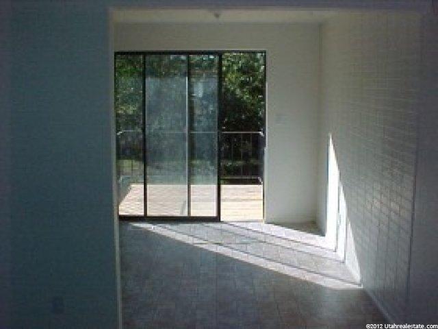 621 W 1750 N, Clinton, UT 84015 — photo 3