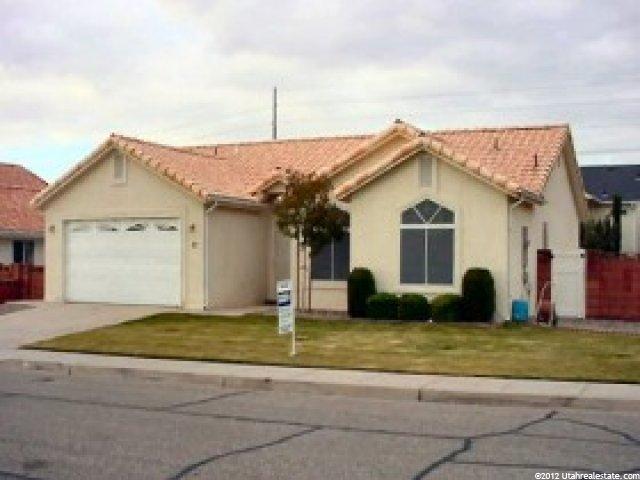 77 N 2040 E, St. George, UT 84790 — photo 2