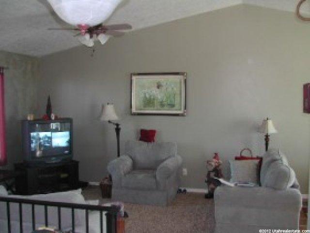 1629 W 1950 N, Clinton, UT 84015 — photo 2