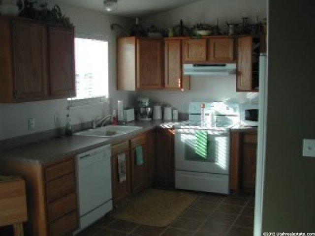1629 W 1950 N, Clinton, UT 84015 — photo 3