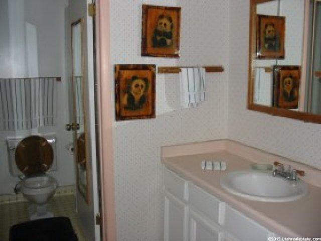 892 E 7865 S, Sandy, UT 84094 — photo 5