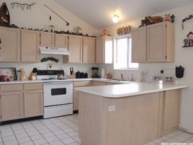 6183 Crystal River Dr, Murray, UT 84123 — photo 3
