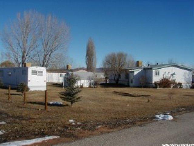 758 S 1250 W, Vernal, UT 84078 — photo 2