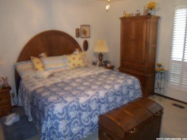 4502 S 1800 W, Roy, UT 84067 — photo 8