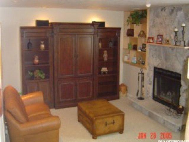 7909 S Showcase Ln, Sandy, UT 84094 — photo 2