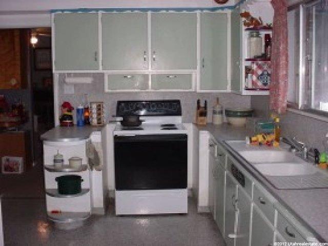1911 N 250 W, Sunset, UT 84015 — photo 4