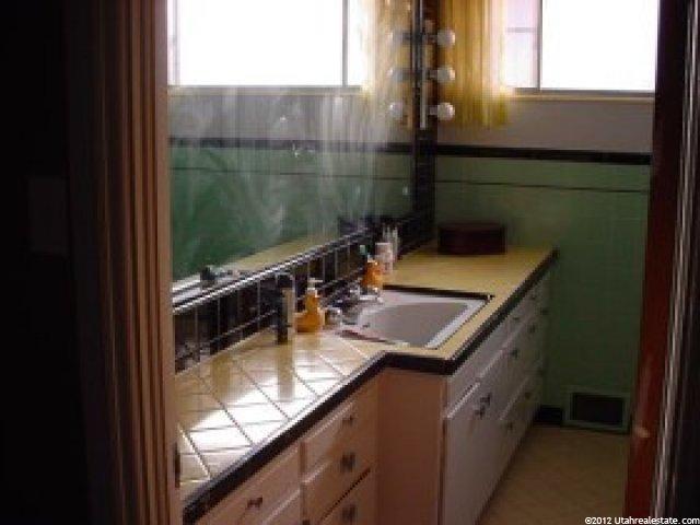1911 N 250 W, Sunset, UT 84015 — photo 5