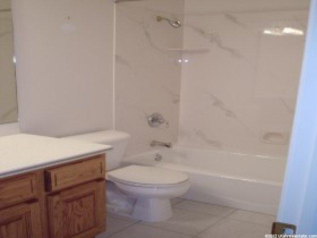 1202 N 2155 W, Clinton, UT 84015 — photo 4