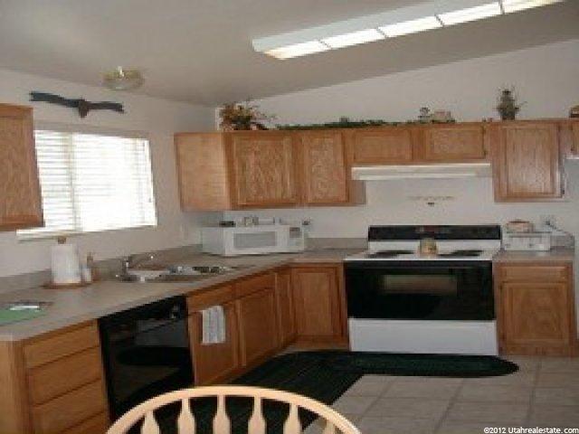 5427 S 4175 W, Roy, UT 84067 — photo 3