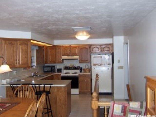 381 W 1500 N, Centerville, UT 84014 — photo 2