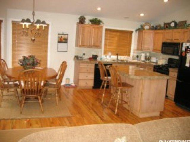 306 Manilla Dr, Draper, UT 84020 — photo 2