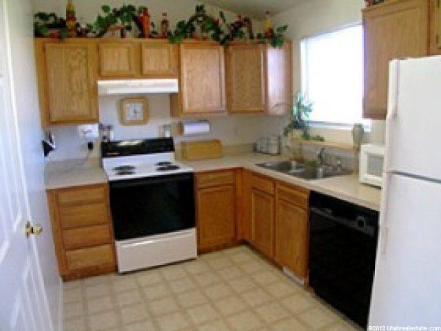 3794 W 4525 S, West Haven, UT 84401 — photo 6