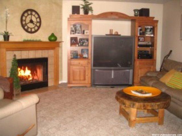 8244 S 560 E, Sandy, UT 84070 — photo 4