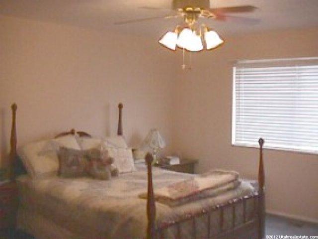 1226 N 575 W, Clinton, UT 84015 — photo 4