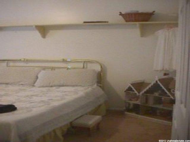 1226 N 575 W, Clinton, UT 84015 — photo 5