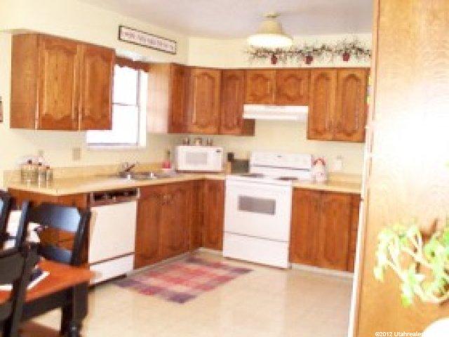 655 S 200 E, Roosevelt, UT 84066 — photo 2