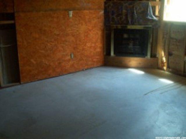 584 N 1360 W, Clinton, UT 84015 — photo 5