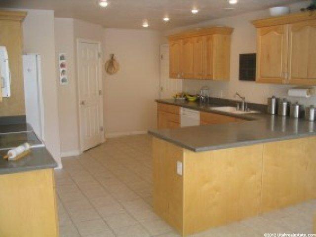 586 E Beachwood Dr S, Draper, UT 84020 — photo 4