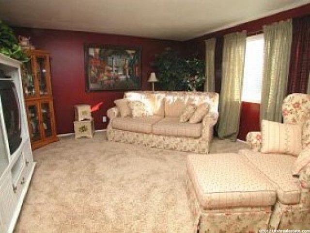 684 W 2200 N, Clinton, UT 84015 — photo 3
