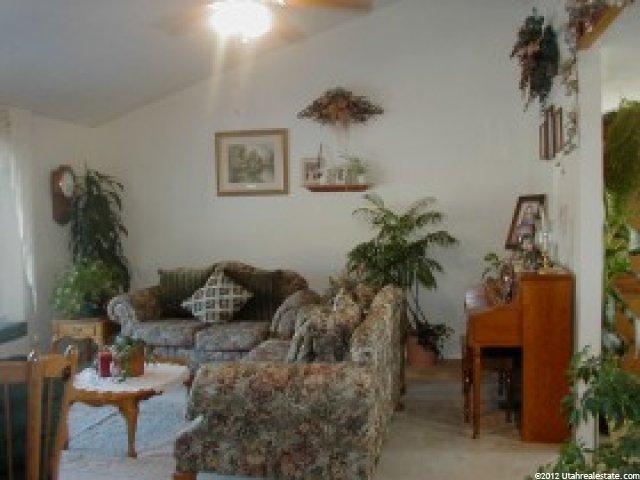 1421 W 3000 S, Vernal, UT 84078 — photo 2