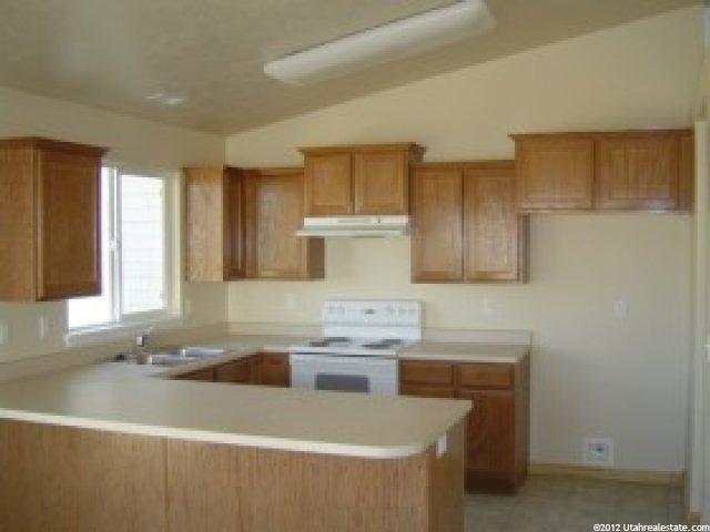2334 N 2775 W, Clinton, UT 84015 — photo 3