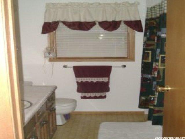 2986 S 1500 E, Vernal, UT 84078 — photo 4