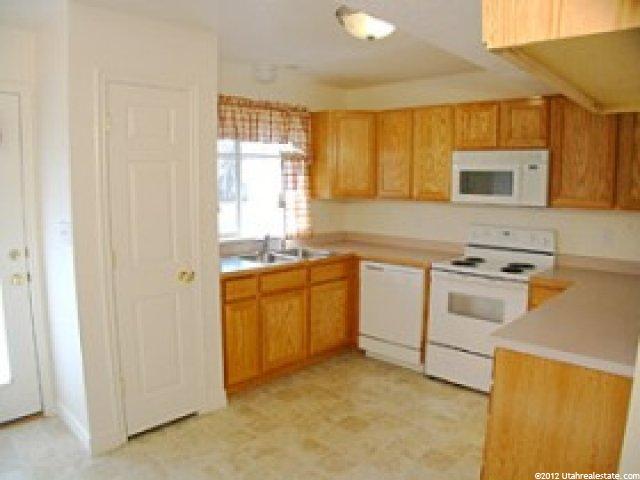 1672 Canyonwoods Dr, Ogden, UT 84404 — photo 3