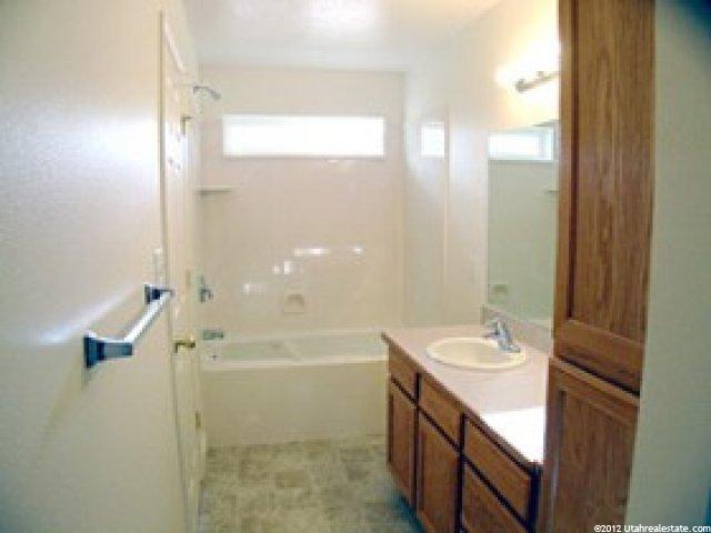 1672 Canyonwoods Dr, Ogden, UT 84404 — photo 5