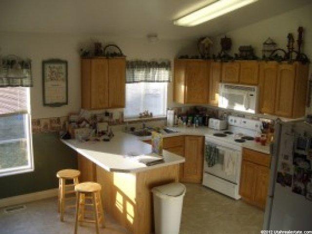 1927 N 2405 W, Clinton, UT 84015 — photo 4