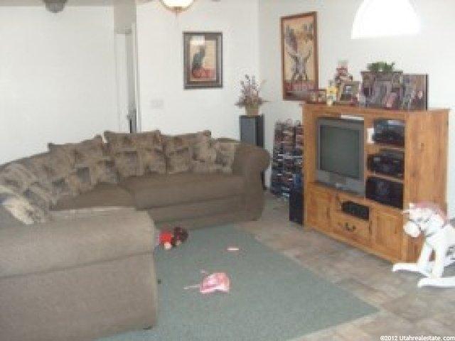 1971 W 4600 S, Roy, UT 84067 — photo 4