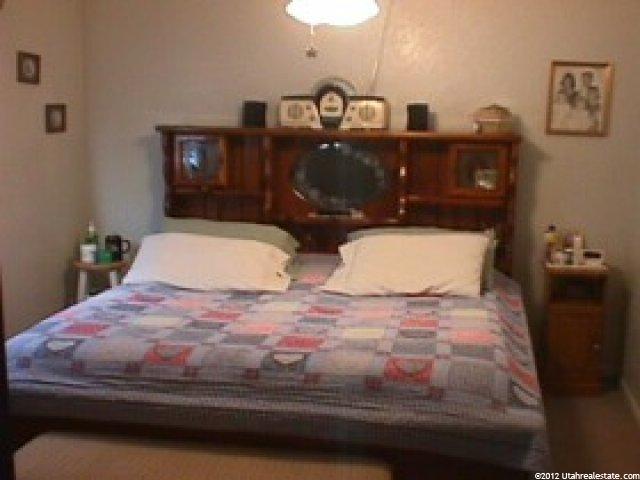 2353 E Quail Run Dr, Sandy, UT 84093 — photo 6