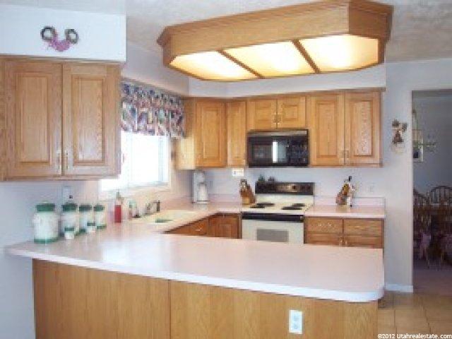 7931 Pear Tree Cir, Sandy, UT 84094 — photo 2