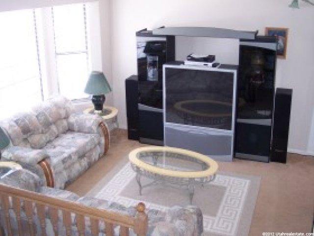 882 Clover Cir, Ogden, UT 84404 — photo 2