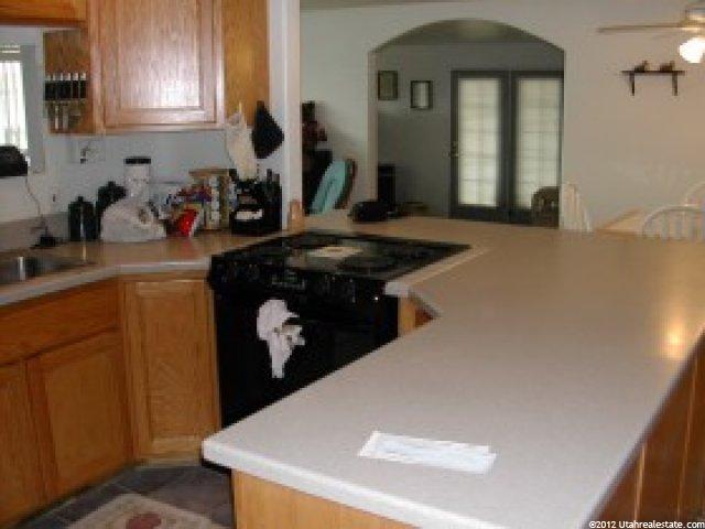 318 W 1300 N, Sunset, UT 84015 — photo 3