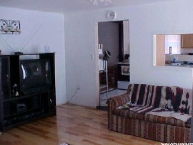 895 N Main St, Bountiful, UT 84010 — photo 2