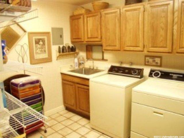 9145 S Mockingbird Cir, Sandy, UT 84094 — photo 6